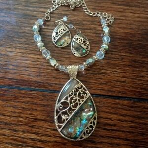 NWOT Elegant Gold and Silver Filigree Jewelry Set